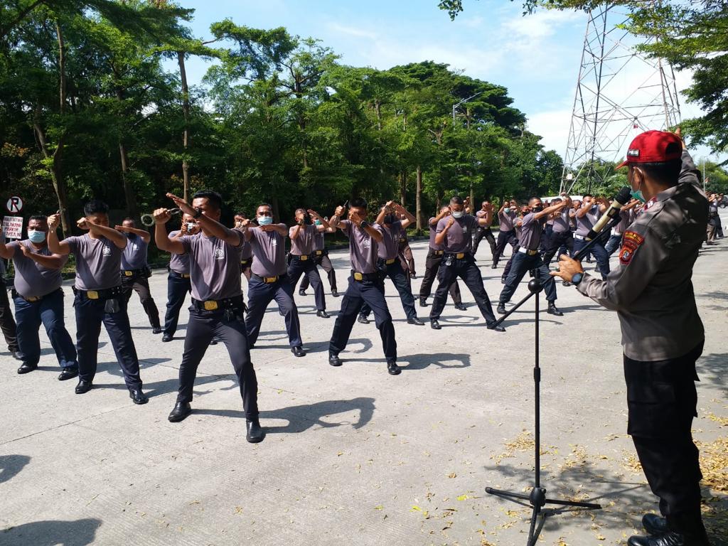 Foto Perusahaan Kiri